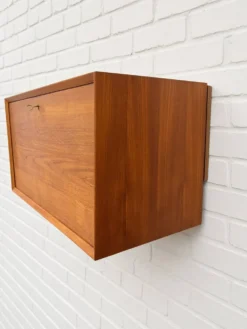 Cabinet de bar en teck par Poul Cadovius pour Cado, années 1960.