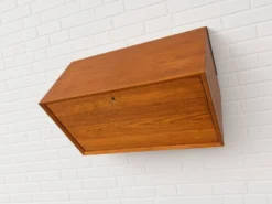 Cabinet de bar en teck par Poul Cadovius pour Cado, années 1960.