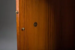 Cabinet de bar en teck vintage par Reno Wahl Iversen pour Dyrlund, Danemark, années 1960.