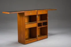 Cabinet de bar en teck vintage par Reno Wahl Iversen pour Dyrlund, Danemark, années 1960.