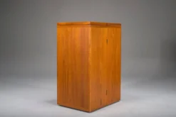 Cabinet de bar en teck vintage par Reno Wahl Iversen pour Dyrlund, Danemark, années 1960.