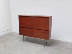 Cabinet de bar minimaliste par Meubelfabriek Aurora, années 1960