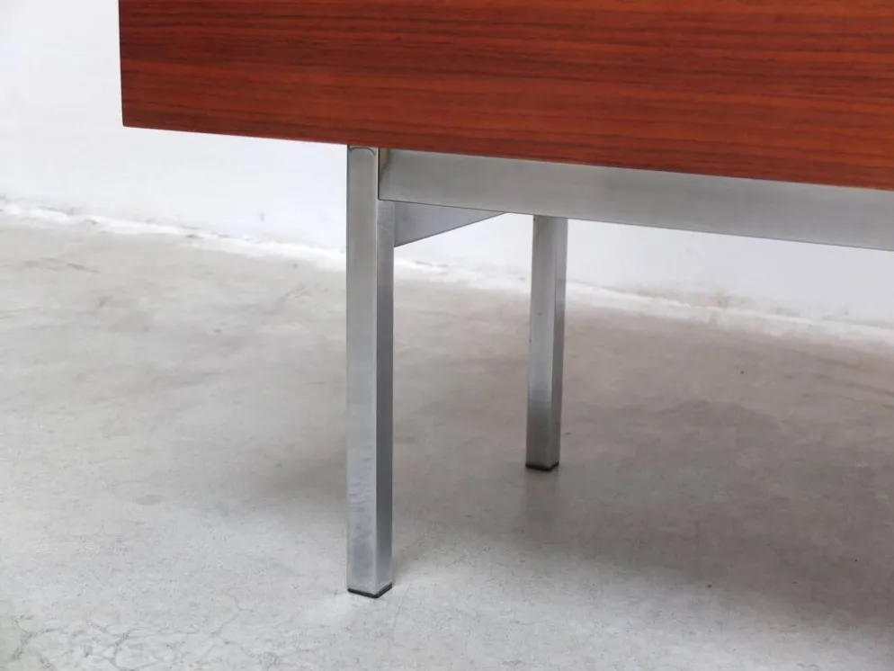 Cabinet de bar minimaliste par Meubelfabriek Aurora, années 1960