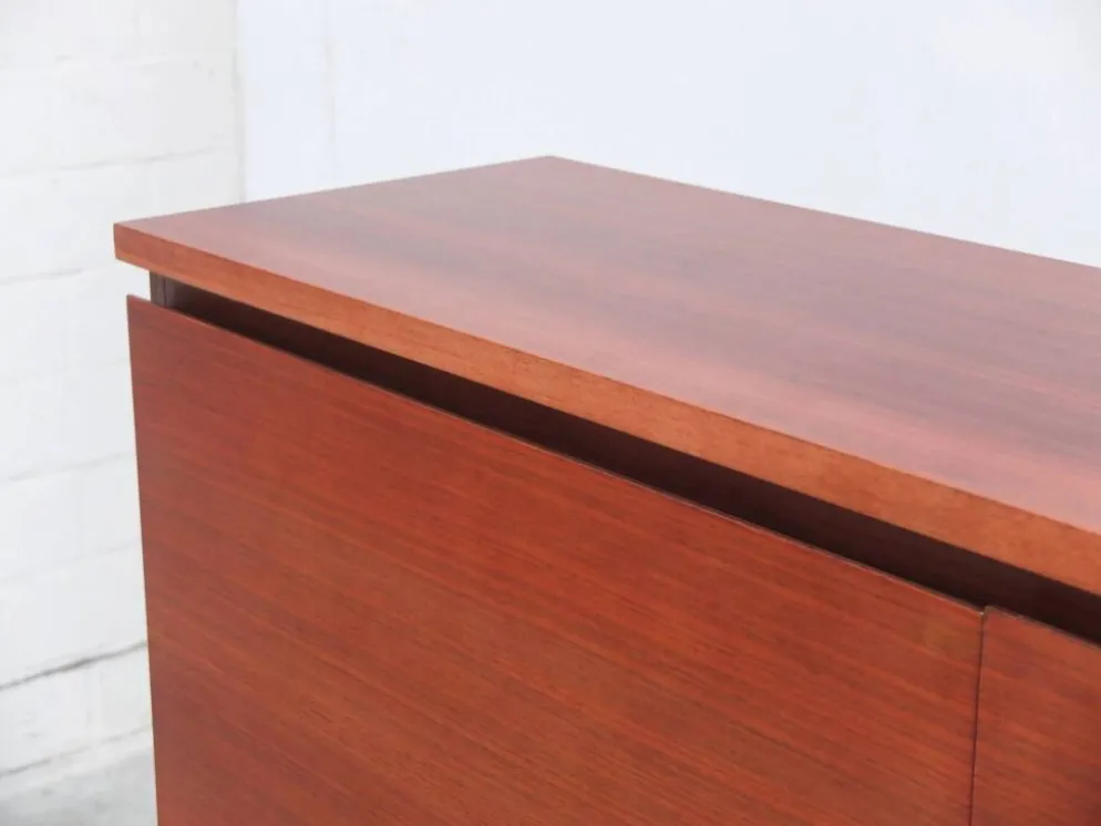 Cabinet de bar minimaliste par Meubelfabriek Aurora, années 1960