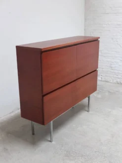 Cabinet de bar minimaliste par Meubelfabriek Aurora, années 1960
