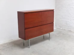 Cabinet de bar minimaliste par Meubelfabriek Aurora, années 1960