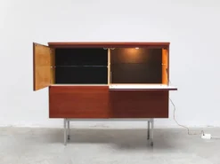 Cabinet de bar minimaliste par Meubelfabriek Aurora, années 1960