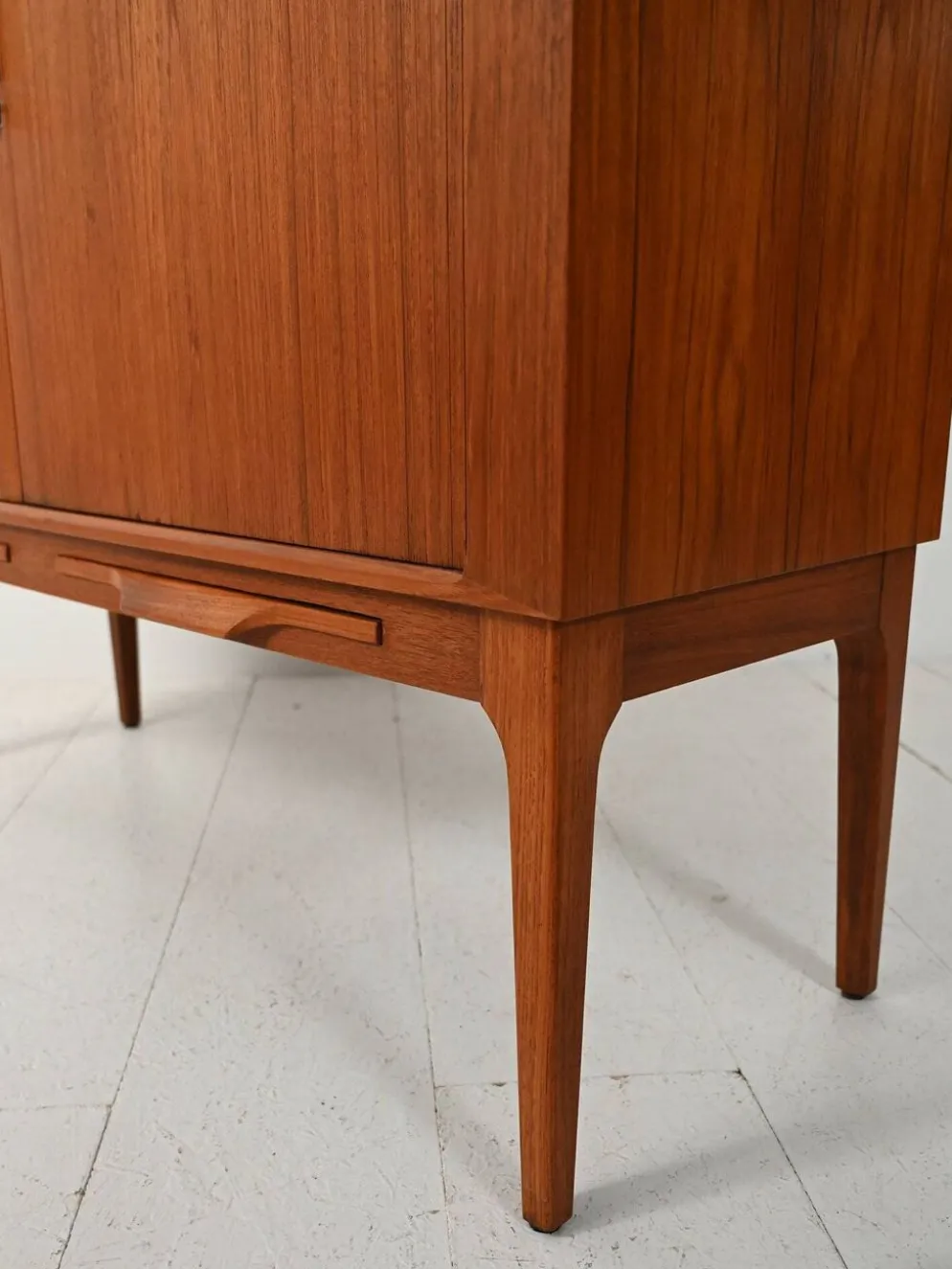 Cabinet de bar scandinave par Kurt Østervig