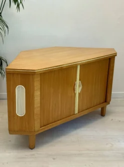 Cabinet de bar vintage « speakeasy »