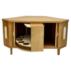 Cabinet de bar vintage « speakeasy »
