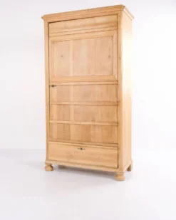 Cabinet de chambre – pieds ronds – bois de pin – porte avant et tiroir – début des années 1900