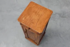 Cabinet de chevet en noyer Art Déco, Belgique, années 1920