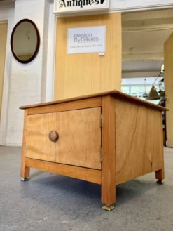 Cabinet de chevet vintage
