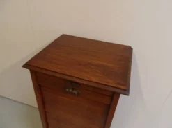 Cabinet de classement ancien avec rideau roulant