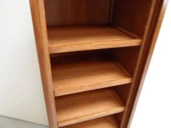Cabinet de classement vintage avec rideau roulant