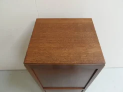 Cabinet de classement vintage avec rideau roulant