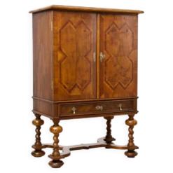 Cabinet de cocktail néo-baroque en noyer allemand, années 1900