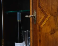 Cabinet de cocktail néo-baroque en noyer allemand, années 1900