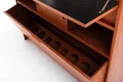 Cabinet de cocktail SK661 et tabourets de bar par Johannes Andersen pour Skaaning & Son années 1960