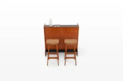 Cabinet de cocktail SK661 et tabourets de bar par Johannes Andersen pour Skaaning & Son années 1960