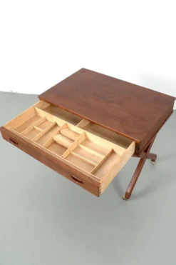 Cabinet de couture danois