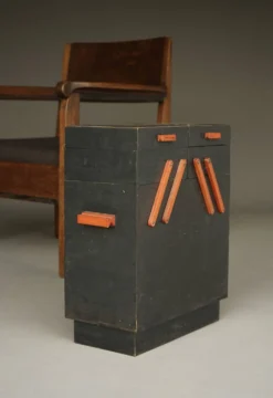 Cabinet de couture moderniste néerlandais. Années 1930.