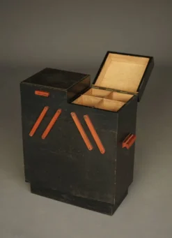 Cabinet de couture moderniste néerlandais. Années 1930.