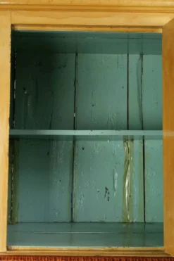 Cabinet de ferme néerlandais antique peint à la main unique du XVIIIe siècle