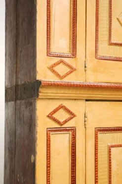 Cabinet de ferme néerlandais antique peint à la main unique du XVIIIe siècle