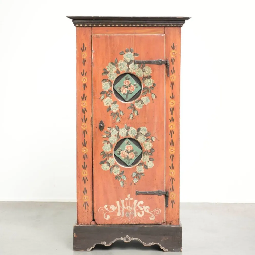 Cabinet de mariée autrichien ancien peint à la main avec une belle patine