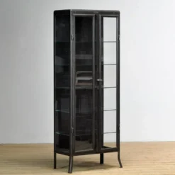 Cabinet de médecine en fer poli, années 1910
