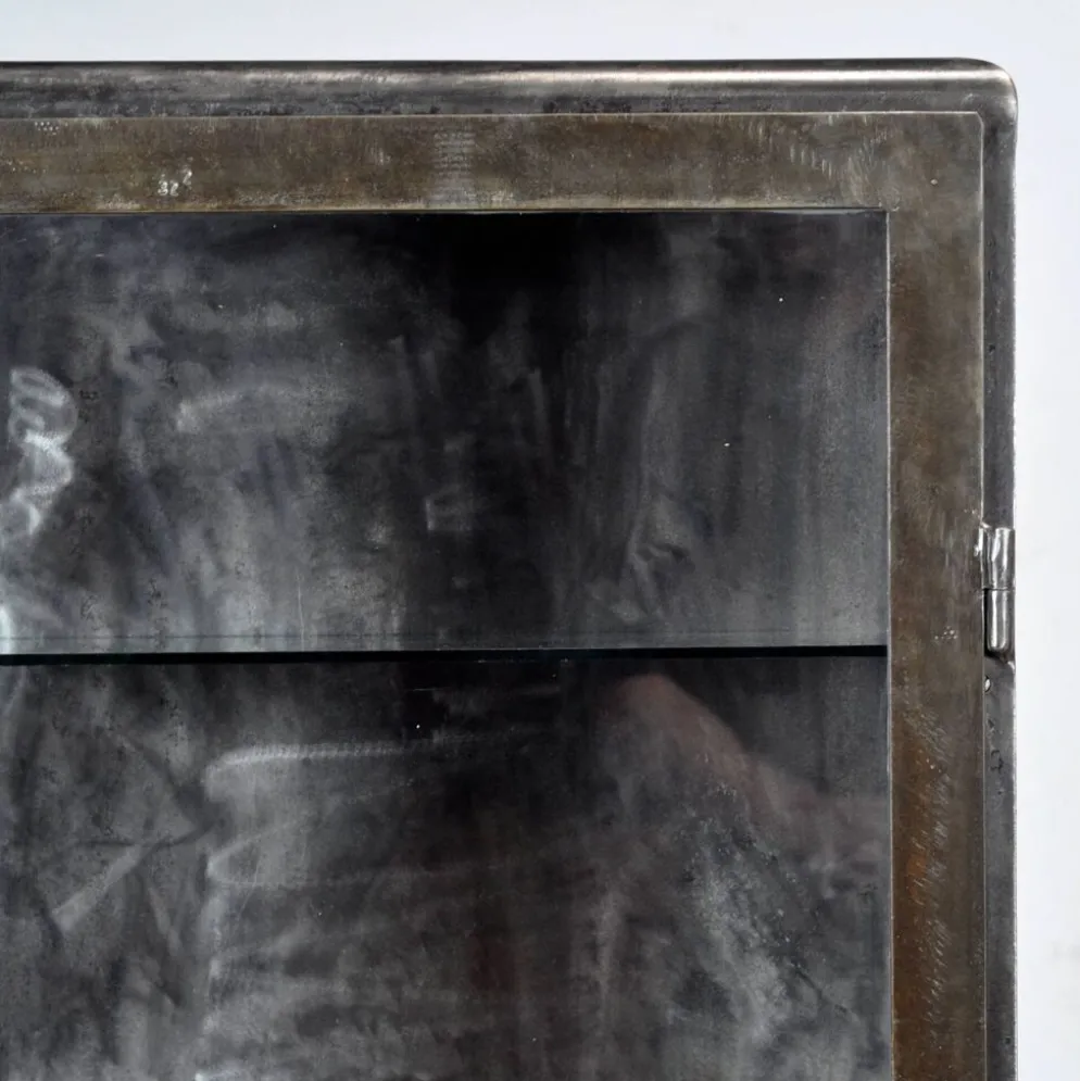 Cabinet de médecine en fer poli, années 1920