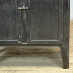 Cabinet de médecine en fer poli, années 1930
