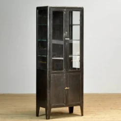 Cabinet de médecine en fer poli, années 1930