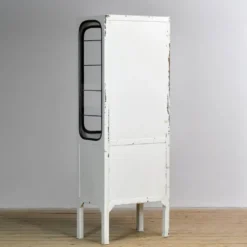 Cabinet de médecine vintage, années 1970