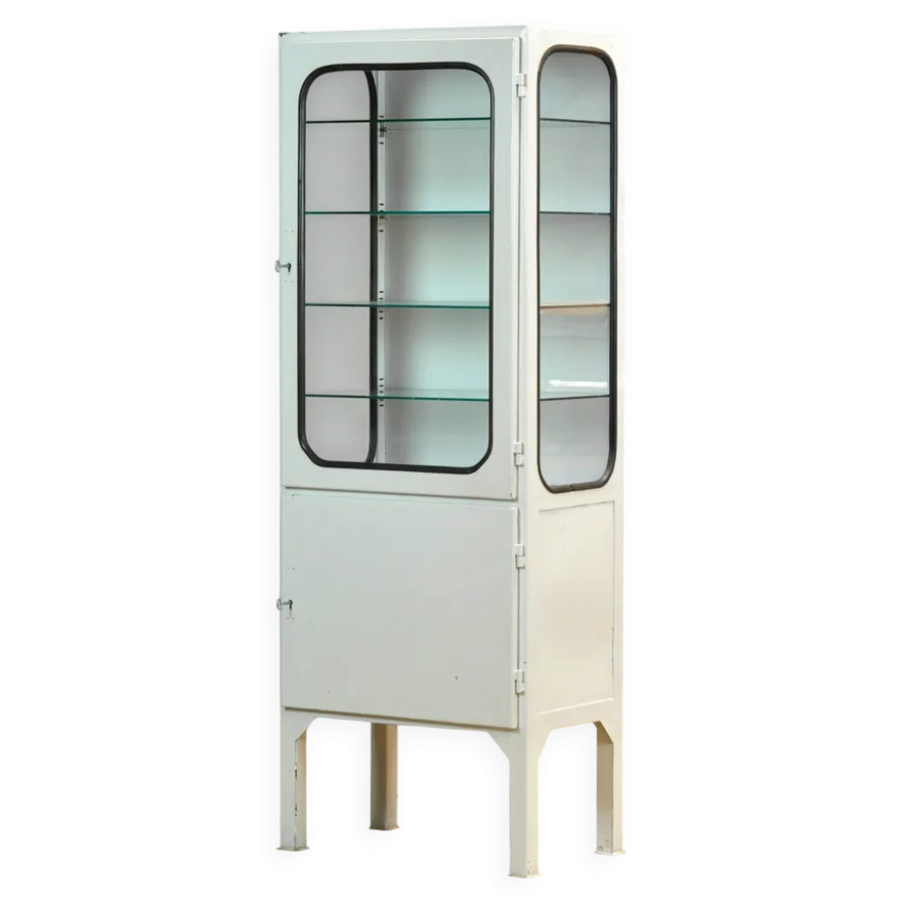 Cabinet de médecine vintage, années 1970