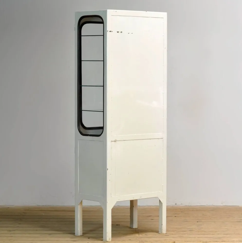 Cabinet de médecine vintage, années 1970