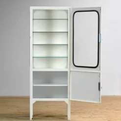 Cabinet de médecine vintage, années 1970