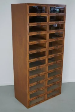 Cabinet de mercerie en chêne néerlandais vintage, années 1930