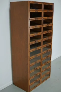 Cabinet de mercerie en chêne néerlandais vintage, années 1930