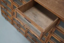 Cabinet de mercerie en chêne néerlandais vintage, années 1930