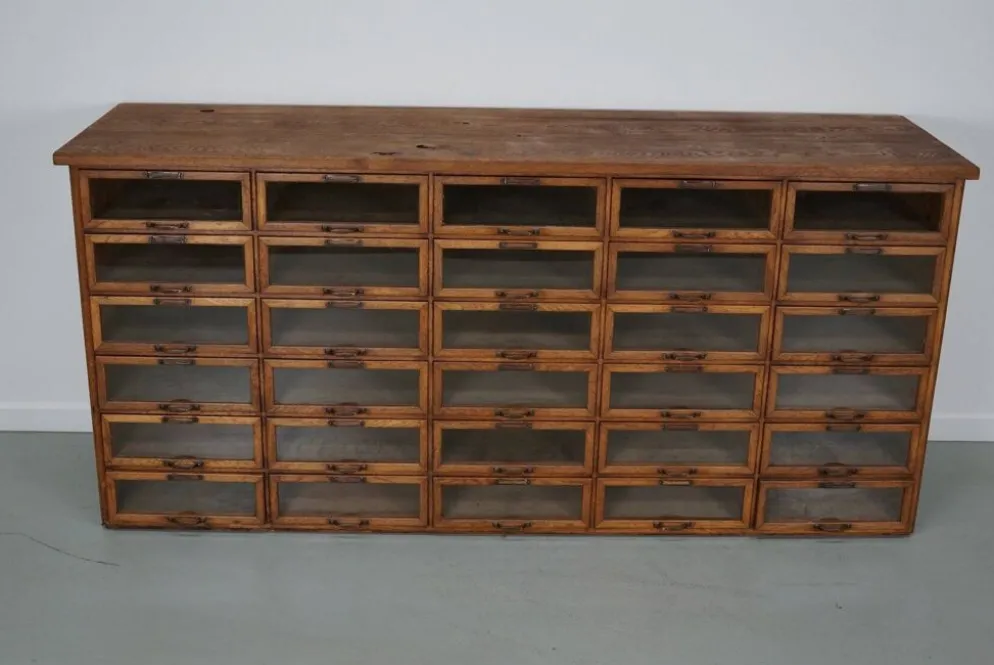 Cabinet de mercerie en chêne néerlandais vintage, années 1930