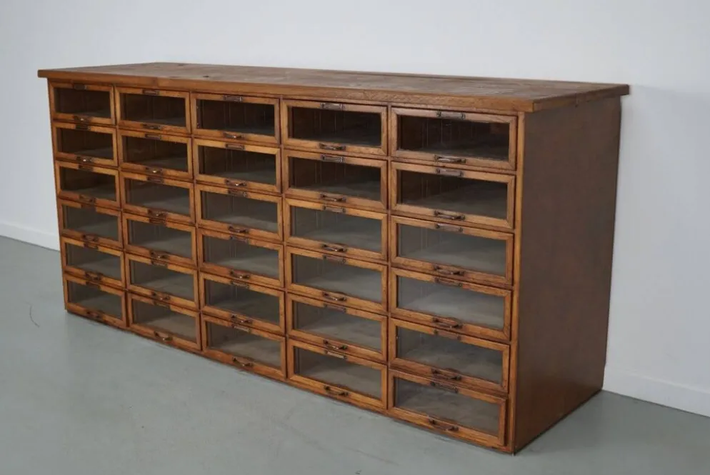 Cabinet de mercerie en chêne néerlandais vintage, années 1930