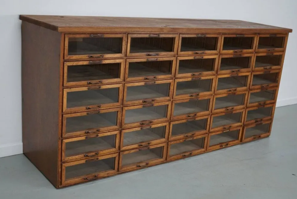 Cabinet de mercerie en chêne néerlandais vintage, années 1930