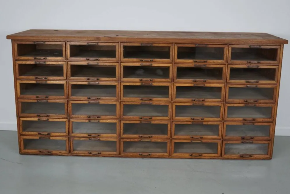 Cabinet de mercerie en chêne néerlandais vintage, années 1930