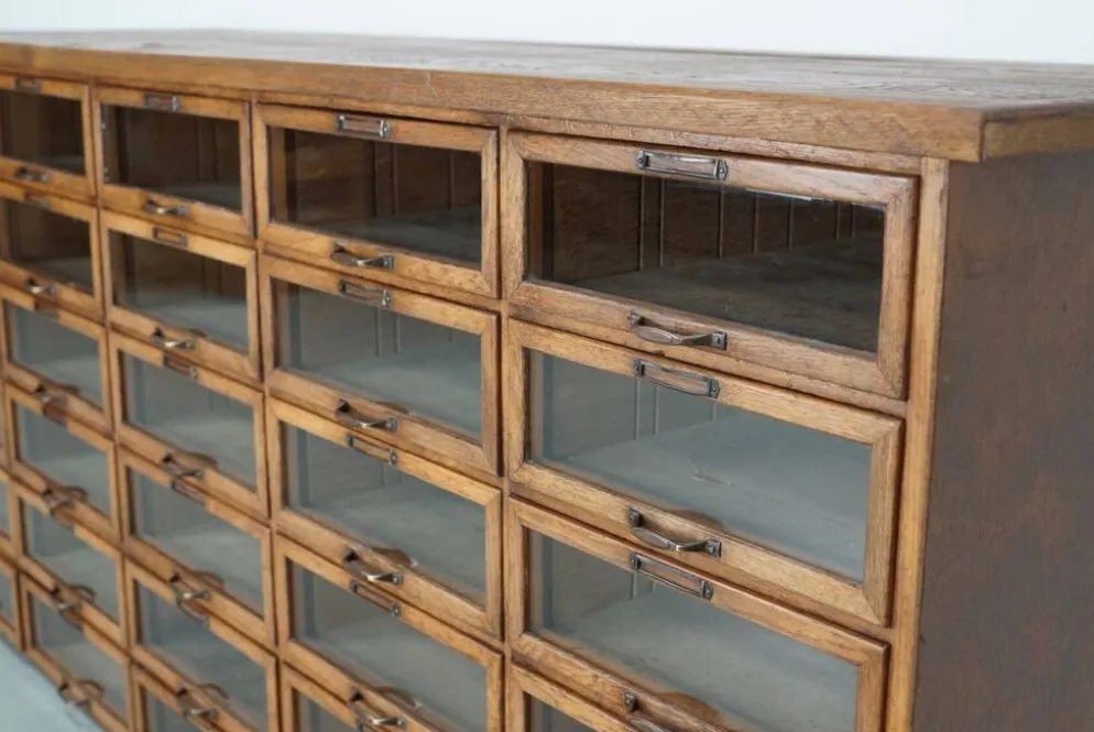 Cabinet de mercerie en chêne néerlandais vintage, années 1930