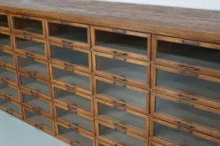 Cabinet de mercerie en chêne néerlandais vintage, années 1930
