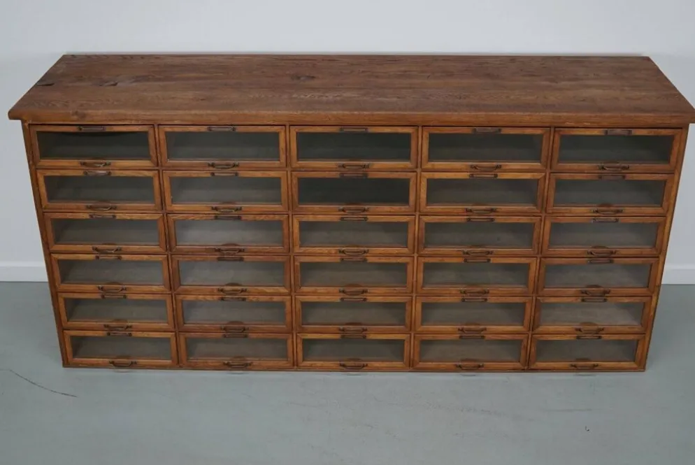 Cabinet de mercerie en chêne néerlandais vintage, années 1930