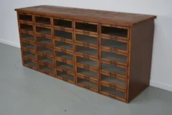 Cabinet de mercerie en chêne néerlandais vintage, années 1930