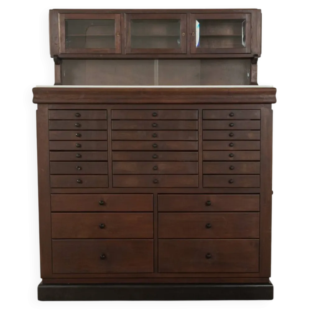 Cabinet dentaire, années 1920